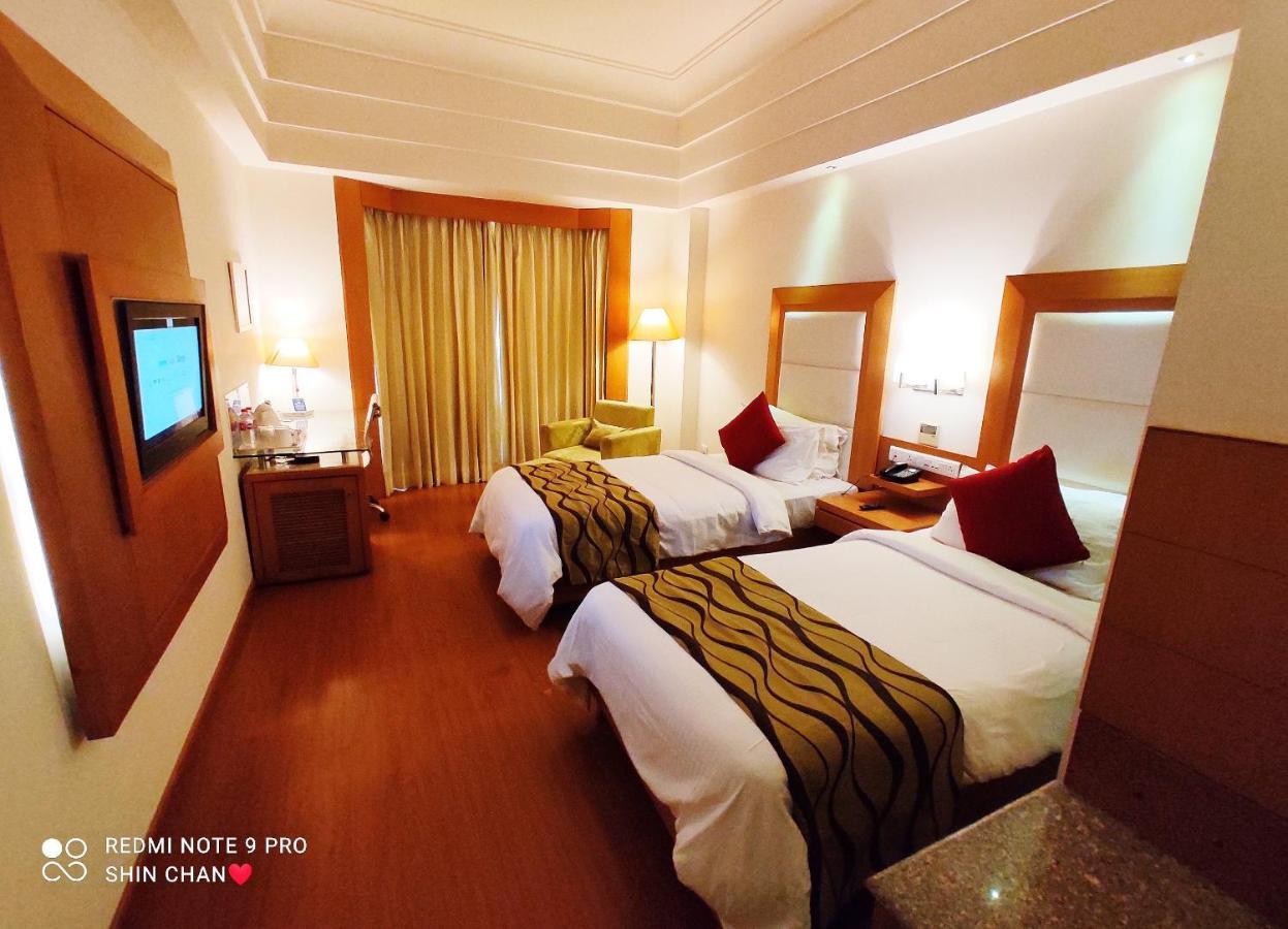 Ambrosia Sarovar Portico Haridwār Eksteriør bilde